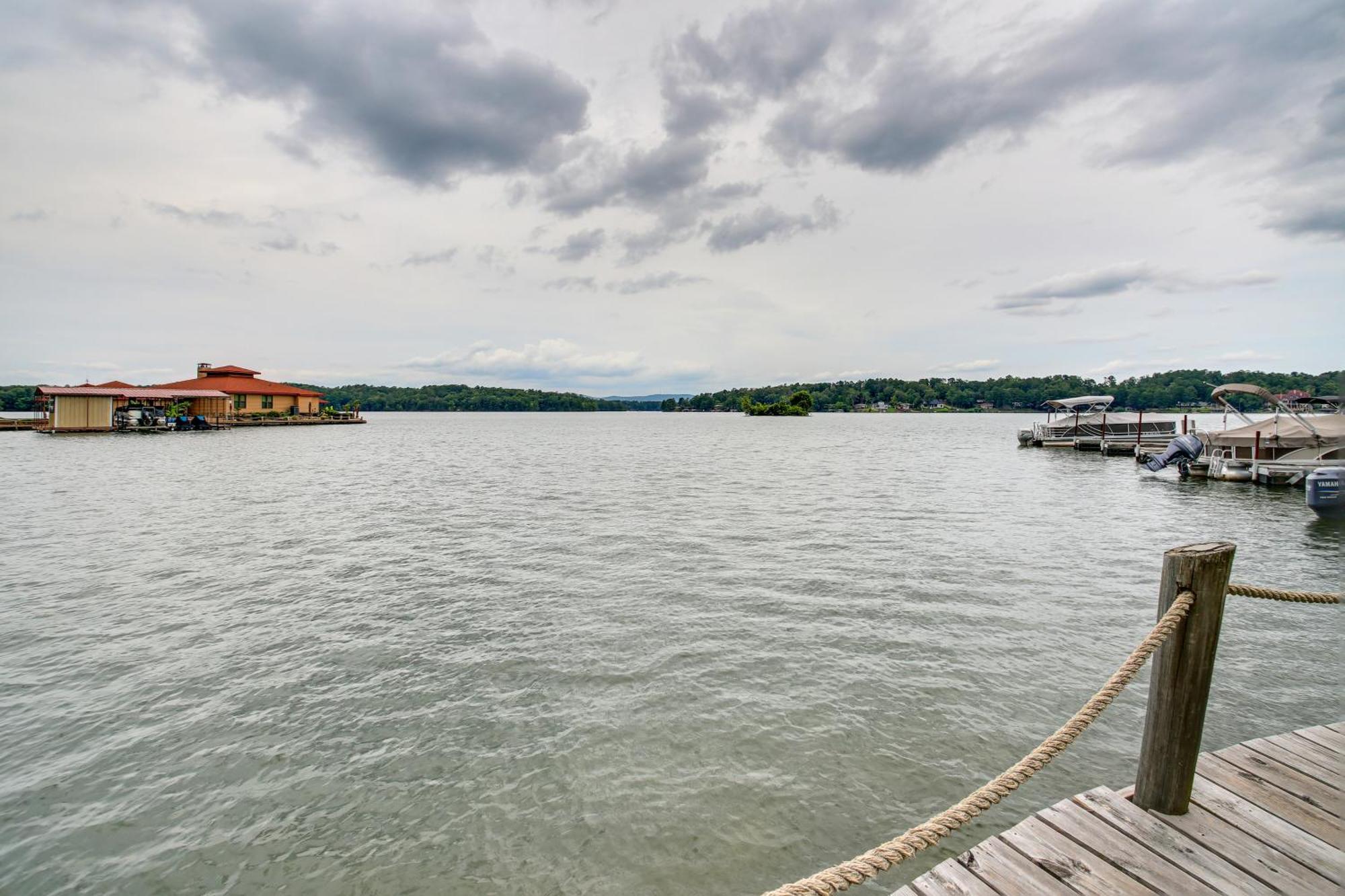 Spacious Hot Springs Penthouse Stunning Lake View Esterno foto